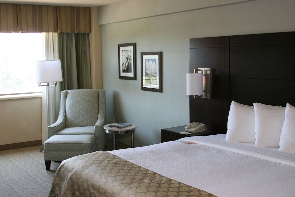 Holiday Inn VIRGINIA BEACH - NORFOLK by IHG 2