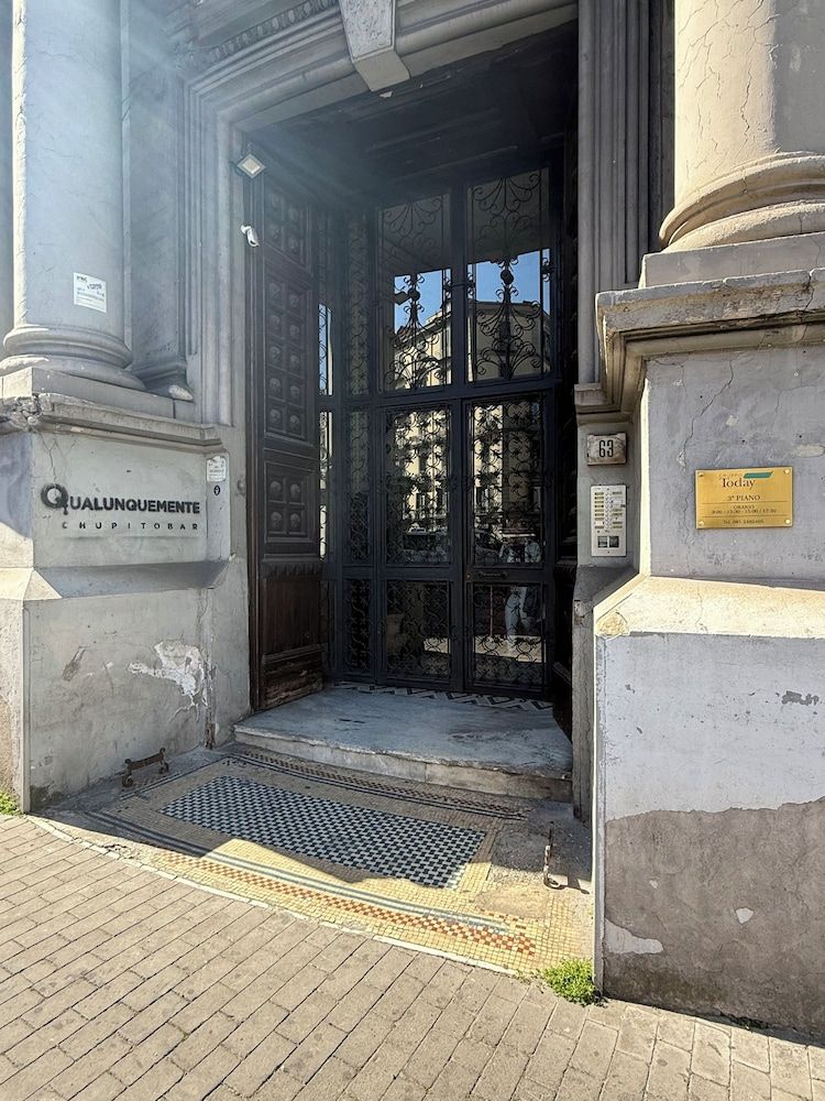 La Piazza Suite 1