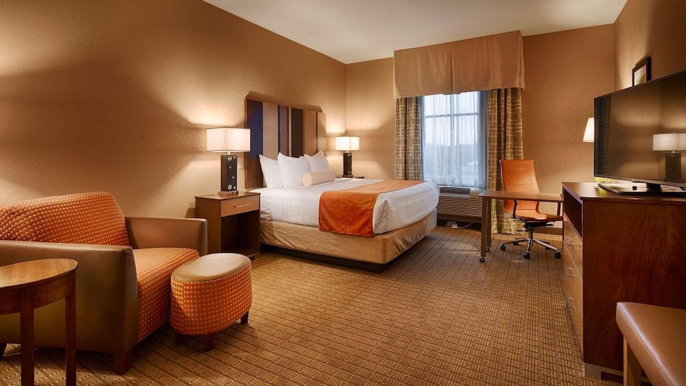 Best Western Plus Flatonia Inn 1