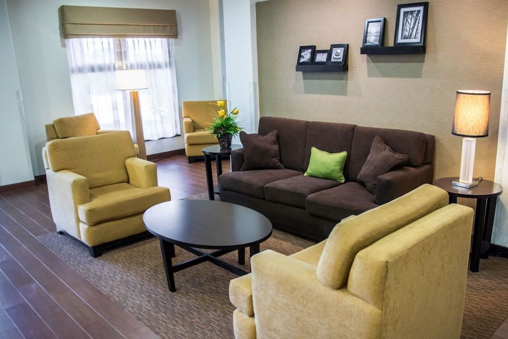 Sleep Inn & Suites Center 2