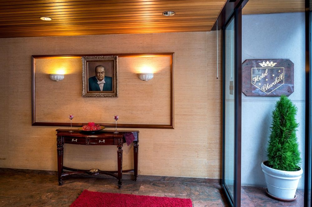 Hotel Churchill 1