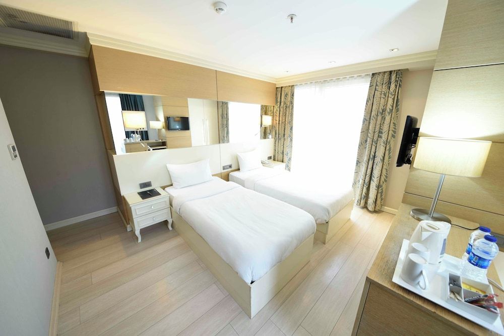 Le Mirage Hotel 1