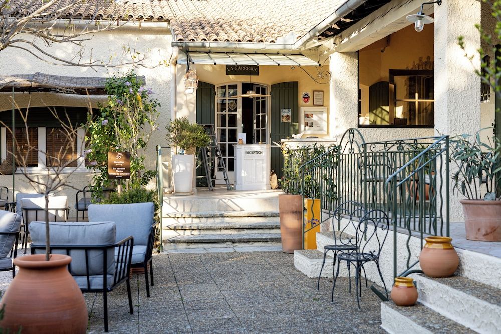 Hôtel La Garrigue & Bar Le Perchoir 1