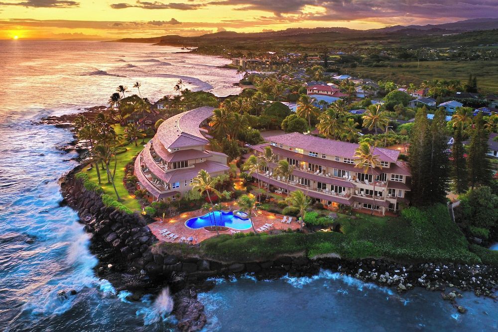 Whalers Cove in Poipu 1