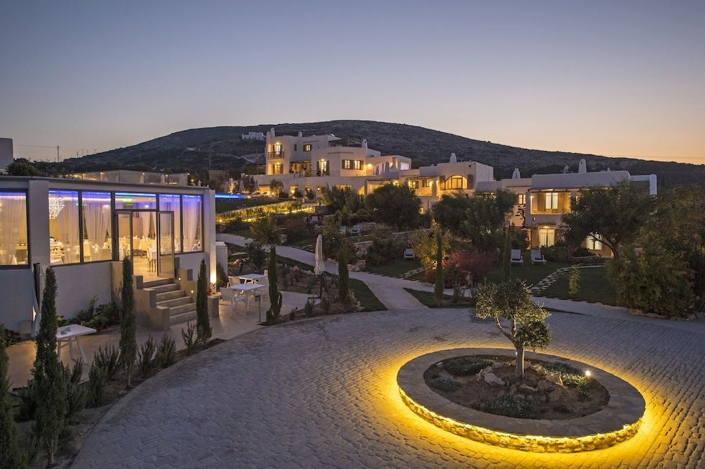 Naoussa Hills Boutique Resort - Adults Only 2