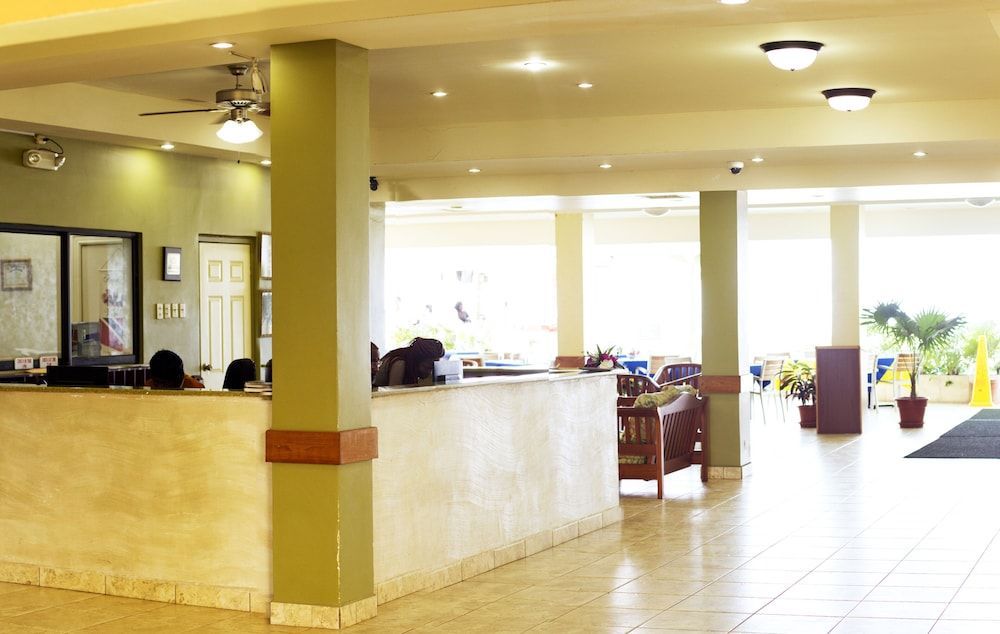 Crown Point Beach Hotel 2