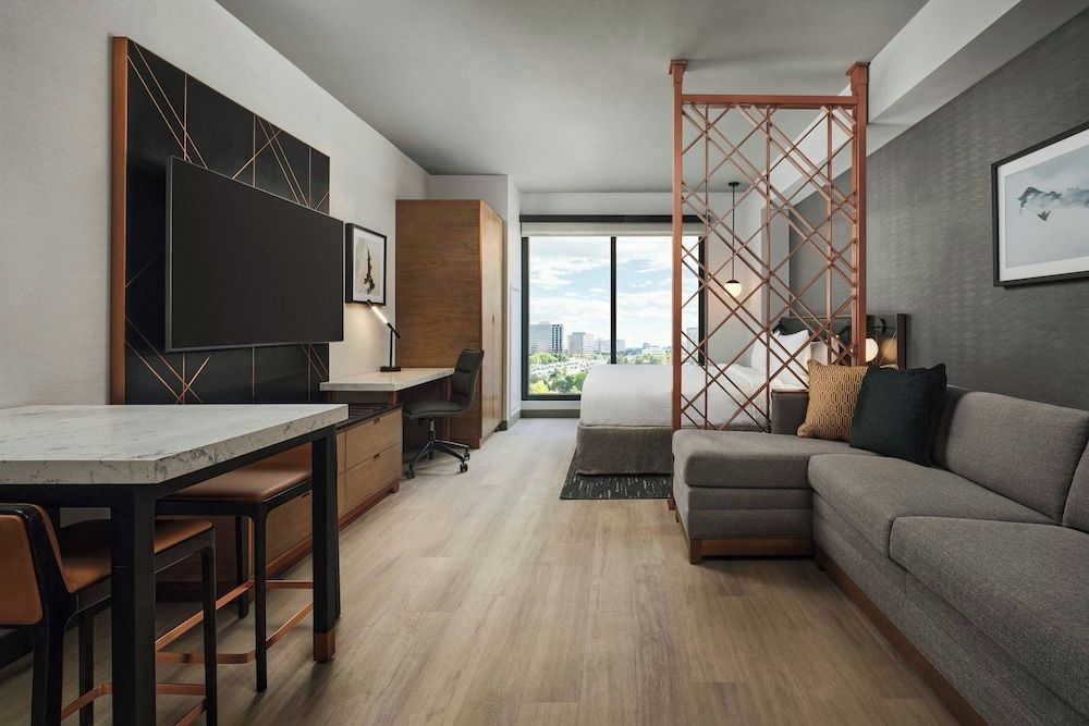 Apiary Hotel Belleview Station Denver 1