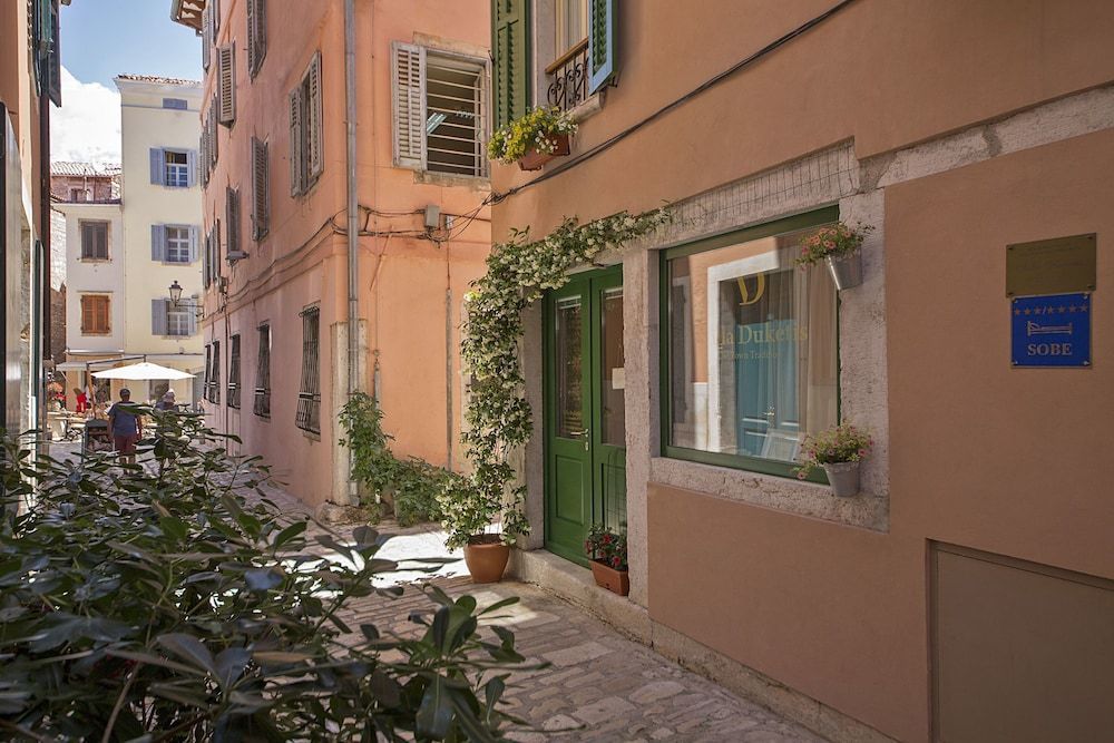 Rooms Villa Duketis 1
