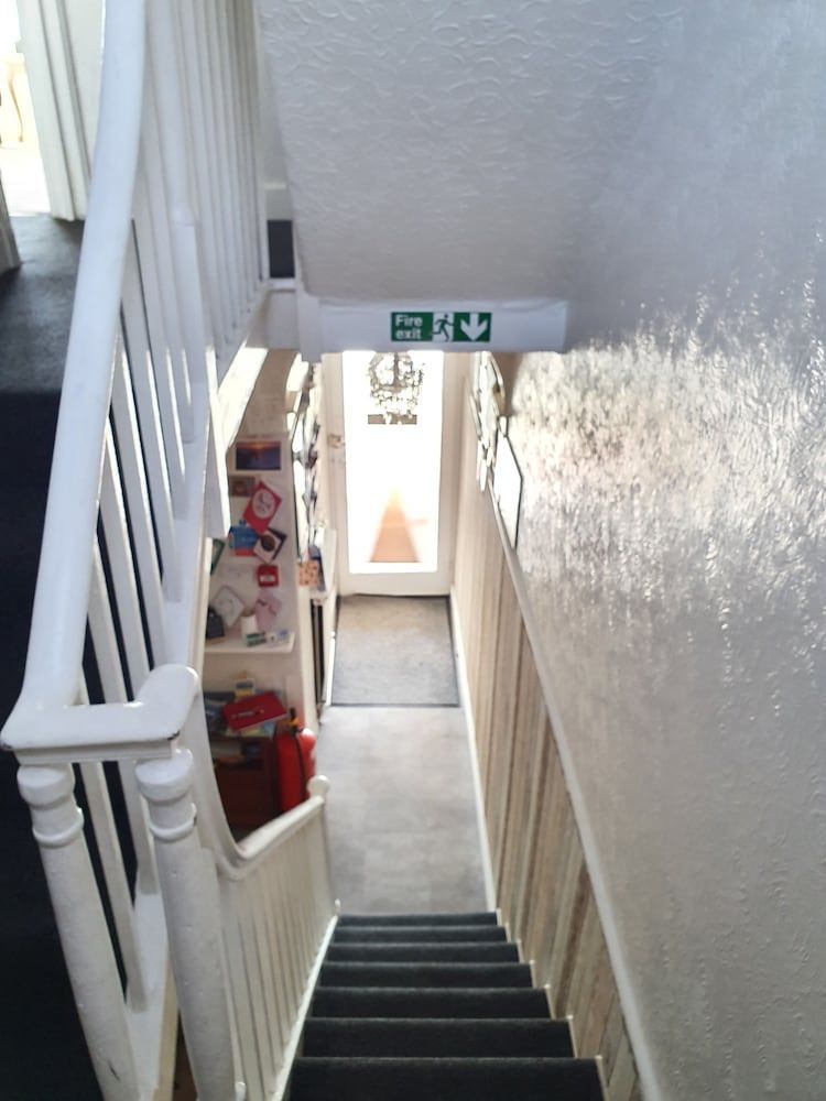Lyndale Guest House 1