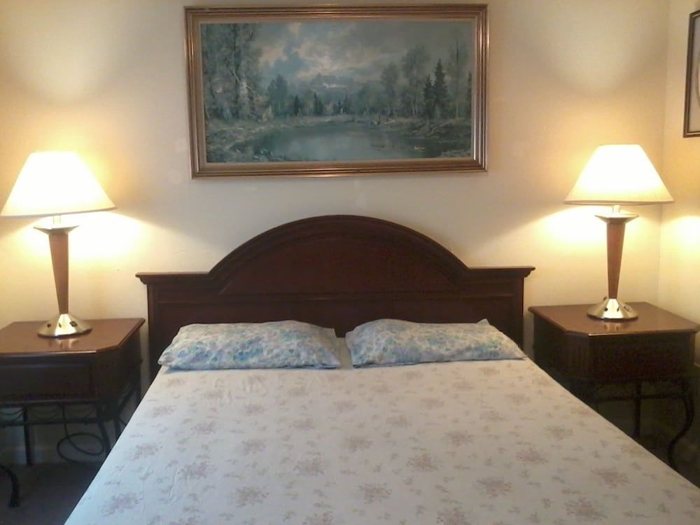 Hiland Terrace Hotel 1