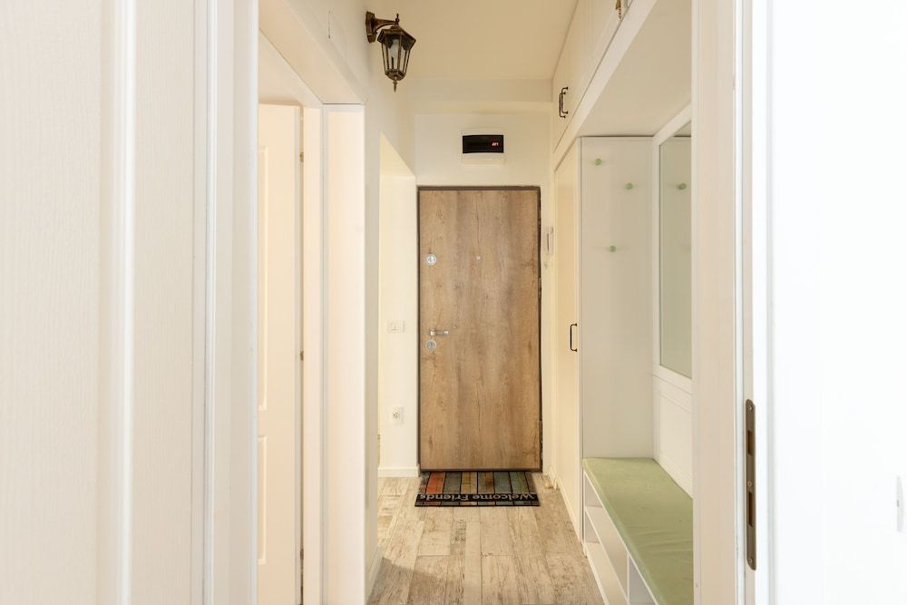 METROPOLE APARTMENTS ATENEUM RESIDENCE 2