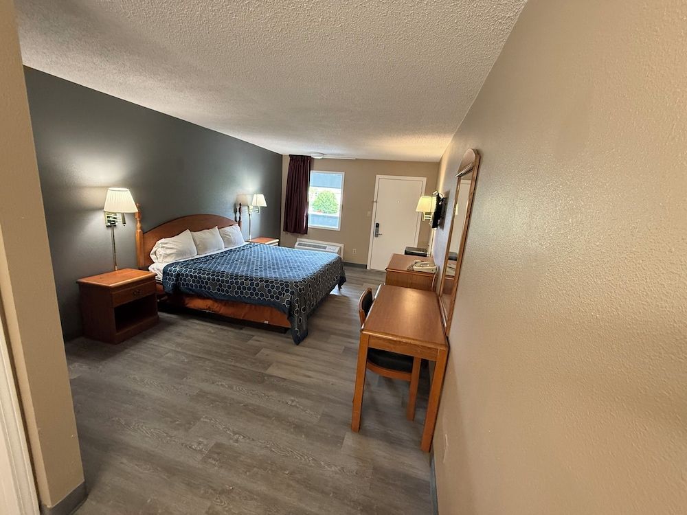 Knights Inn Crawfordsville 2