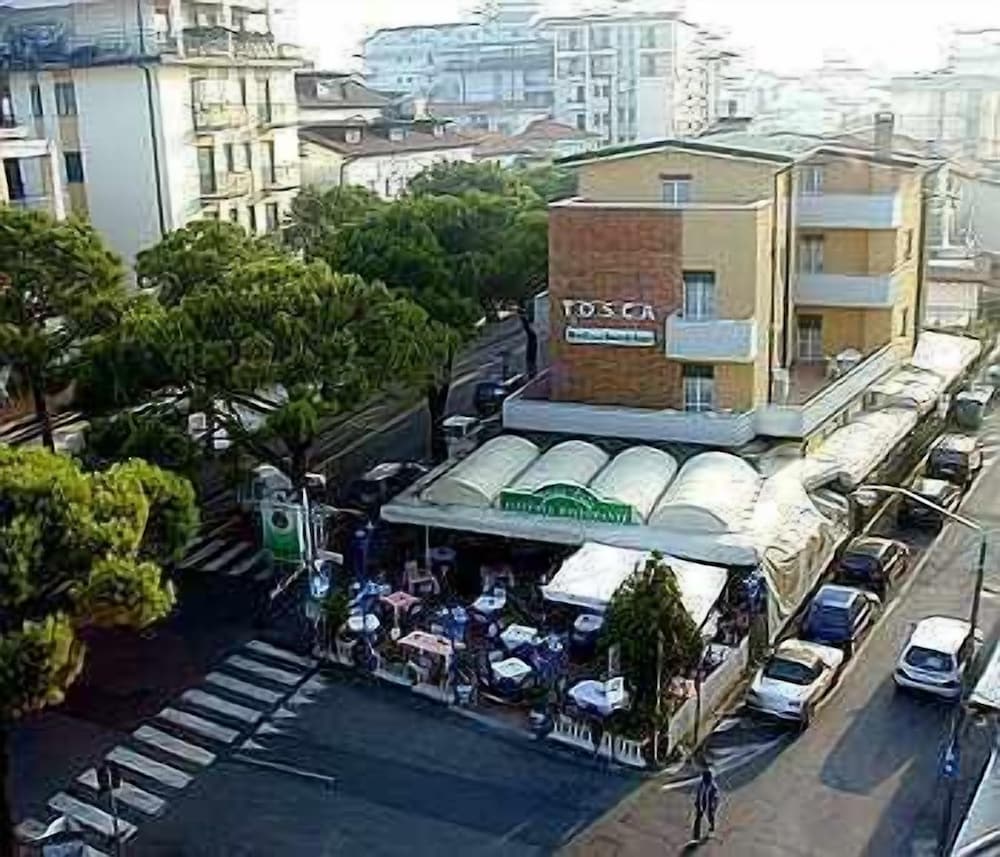 Hotel Garni Tosca 1