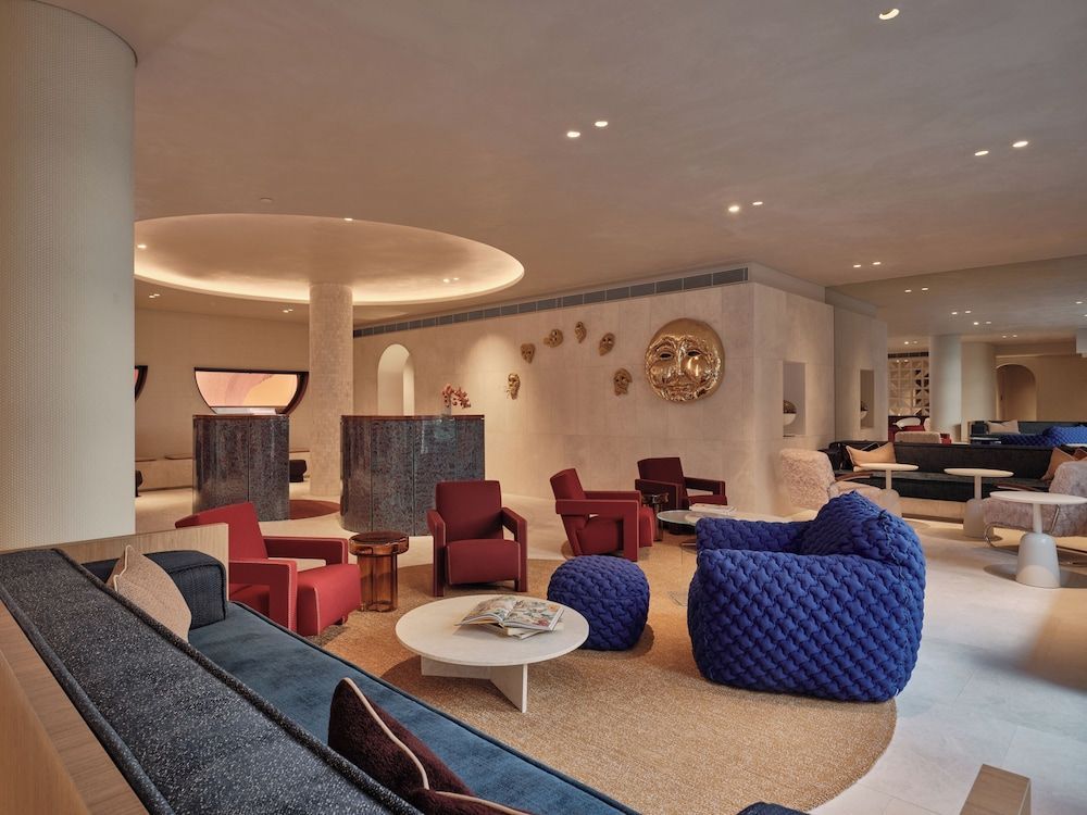 The EVE Hotel Sydney 2