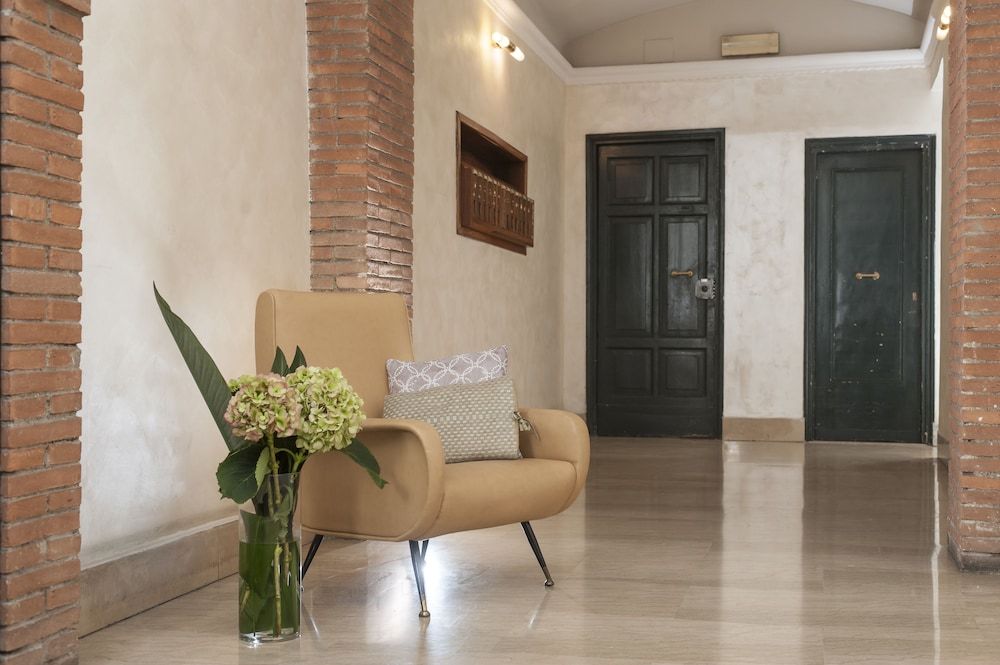Daphne Suites 2