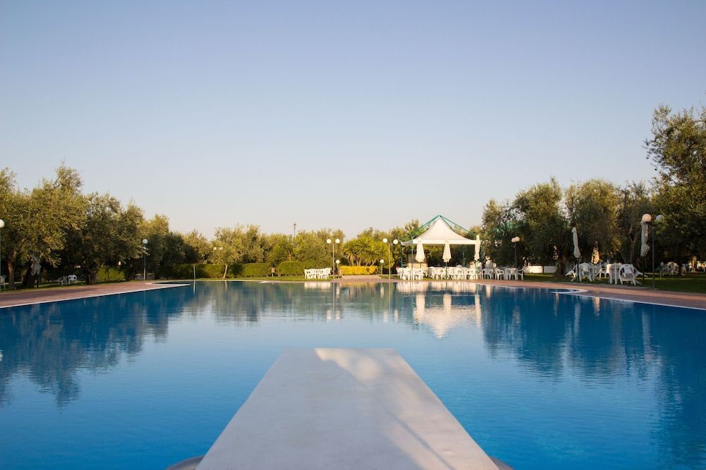 Giardino Degli Ulivi Resort Masseria 1