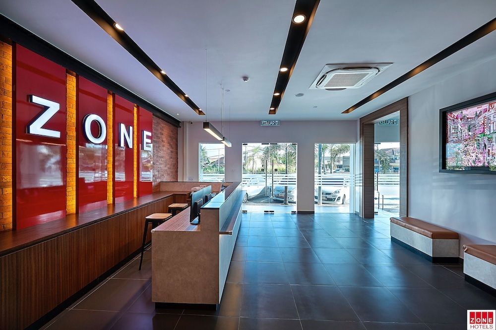ZONE Hotels, Telok Panglima Garang 1