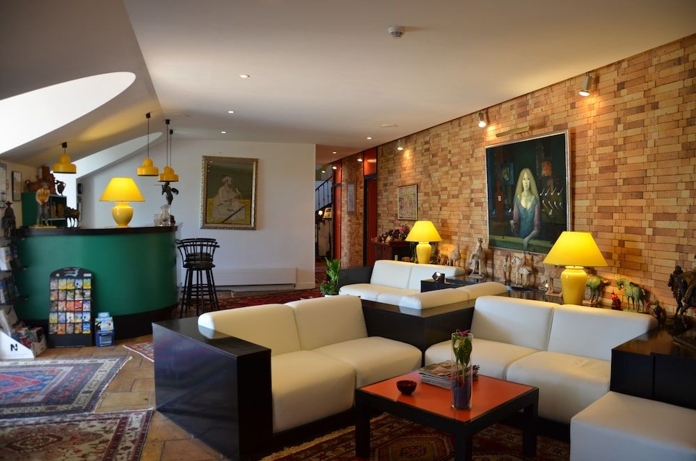Hotel des Mimosas 2