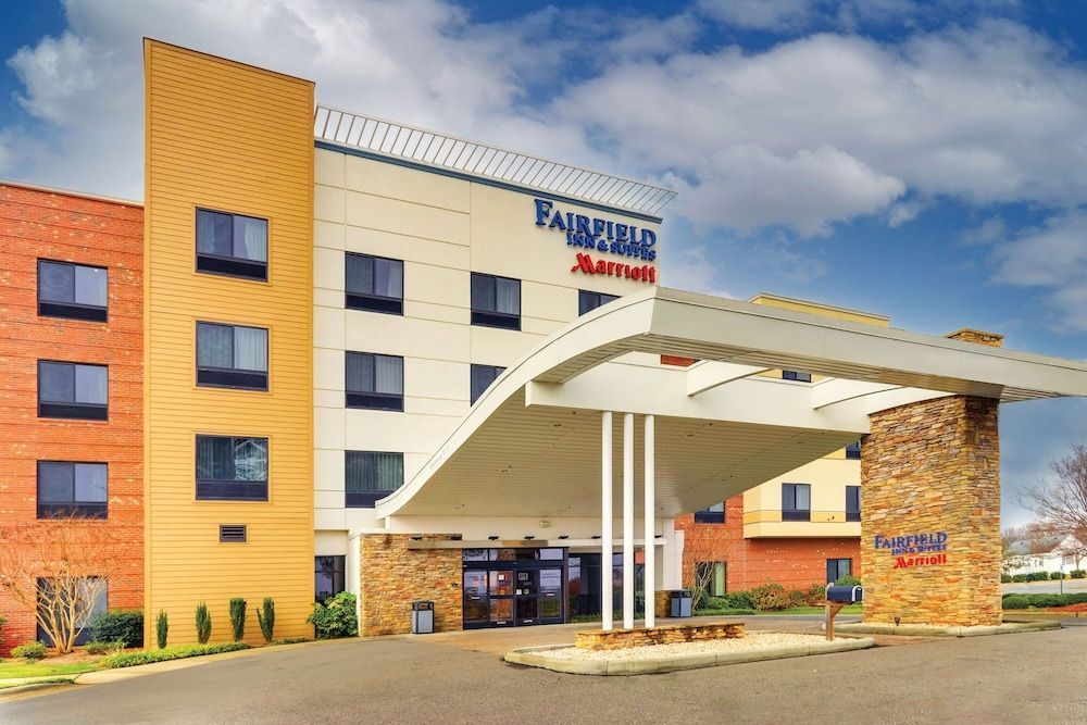 Fairfield Inn & Suites by Marriott Dunn I-95 1