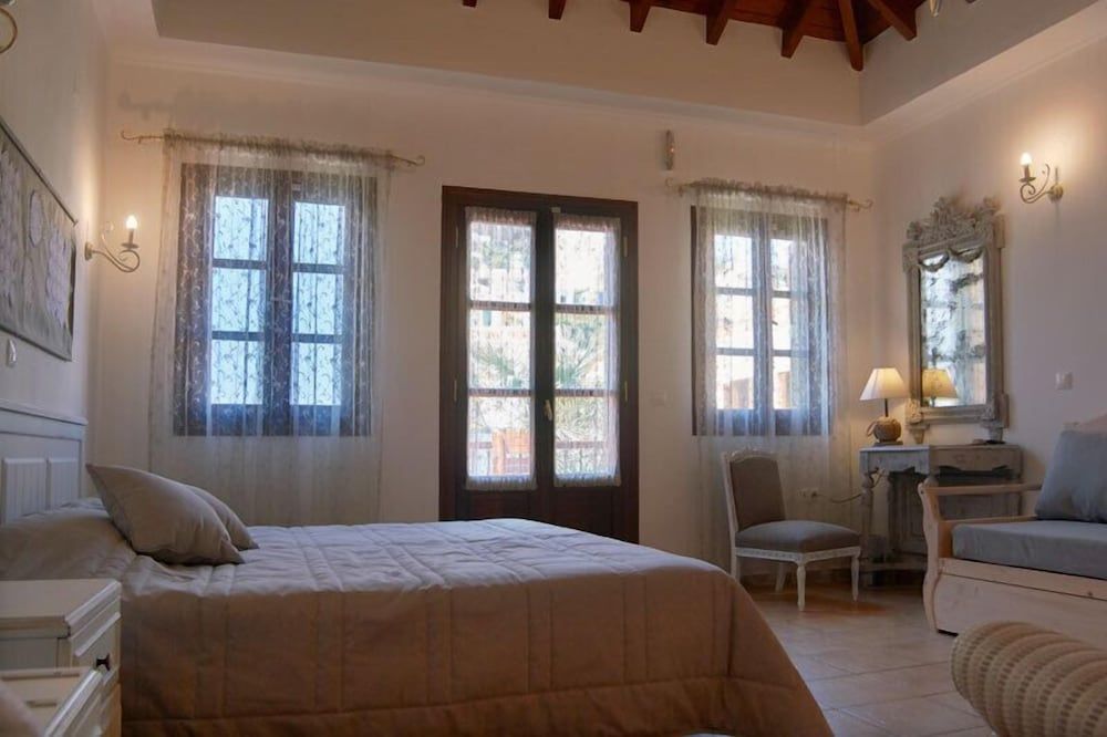 Iapetos Village 1