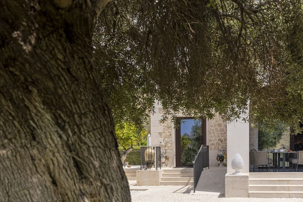 Borgo Giallonardo Wine Relais 2