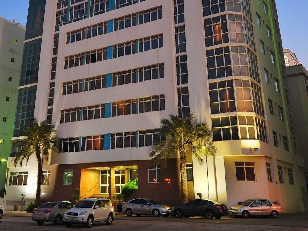 E5 Apartments 1