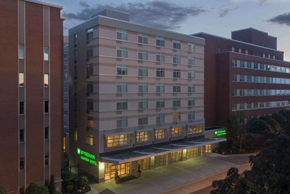 Wyndham Garden Buffalo Downtown 1