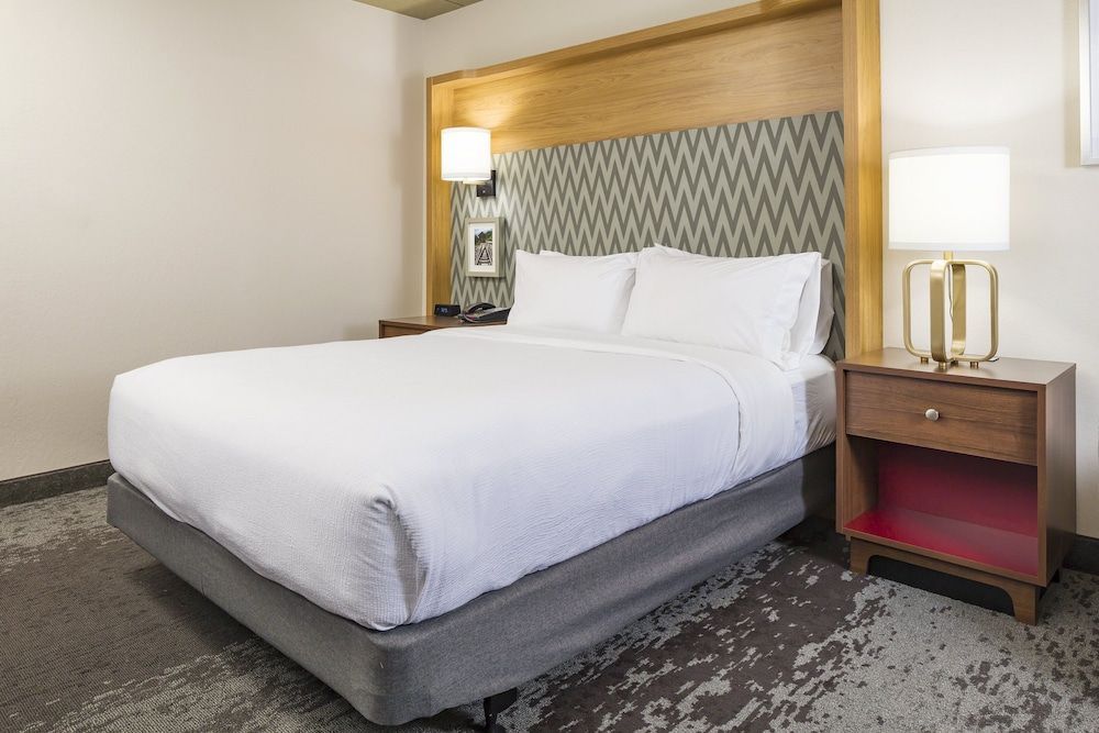 Holiday Inn SALEM (I-93 AT EXIT 2) by IHG 2