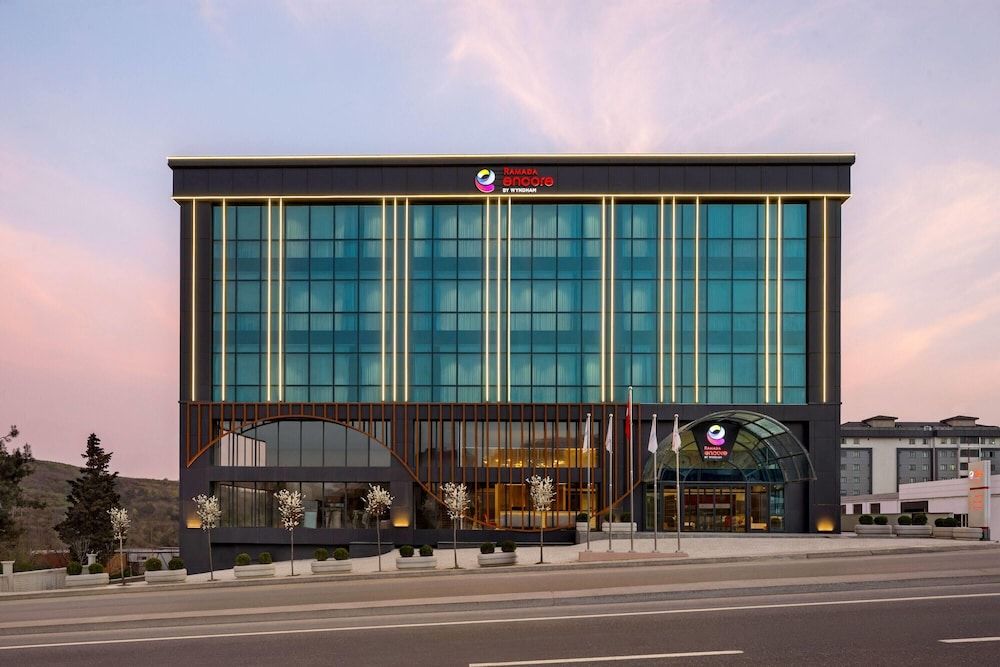 Ramada Encore by Wyndham Istanbul Arnavutkoy 1