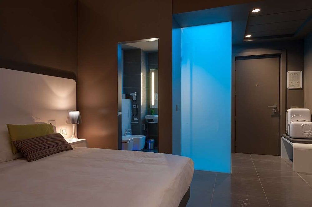 8Piuhotel 1