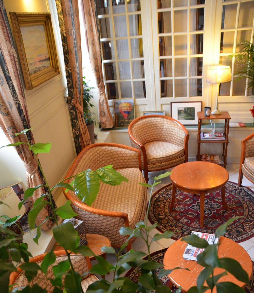 L'Hôtel Le Cheval Noir 2