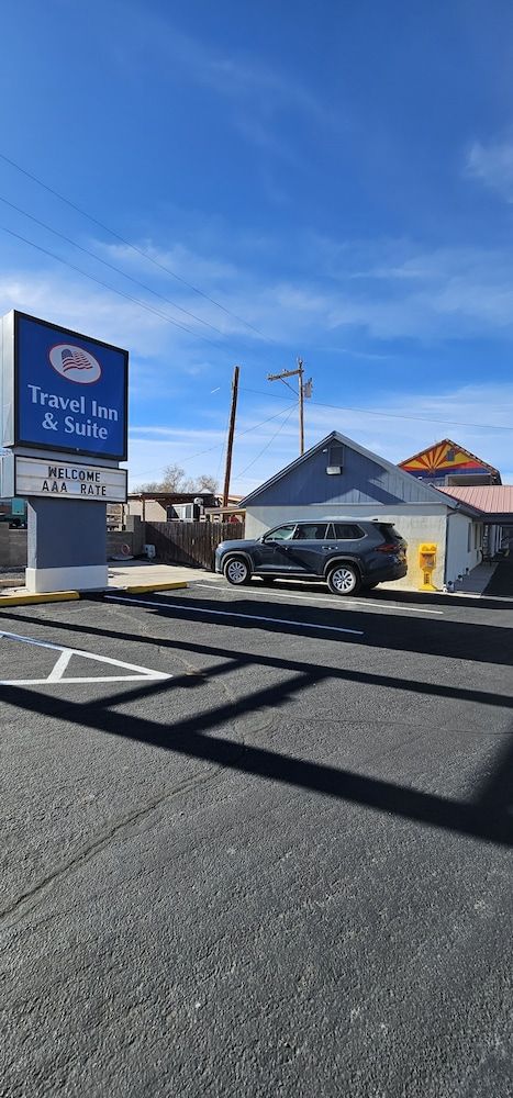 Travel Inn & Suite 1