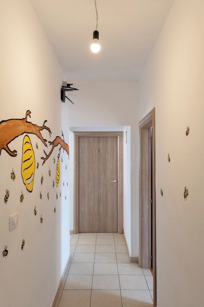 Lazy Roo Hostel Saranda 2