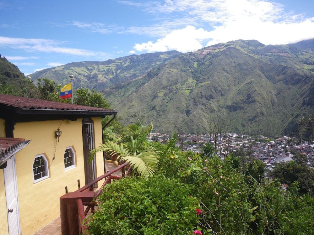 La Casa Amarilla 1