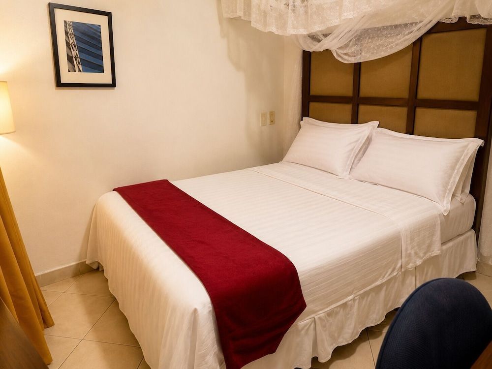 ShaMooL Hotel 1