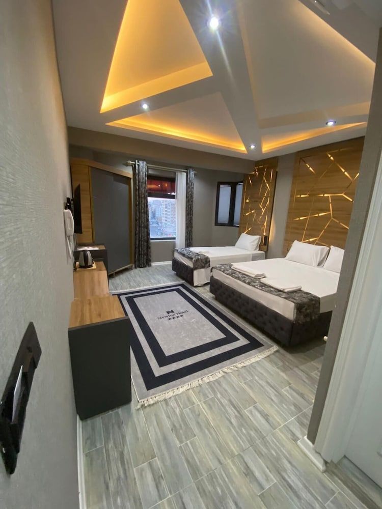 Newton Otel 1