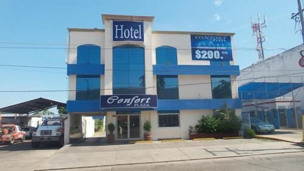 Hotel Confort Plaza 1