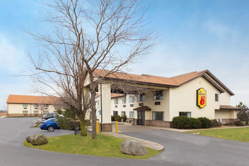 Super 8 by Wyndham Hebron Lowell Area 1