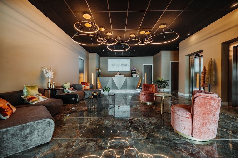 HOTELUX Amsterdam Airport Hotel 1