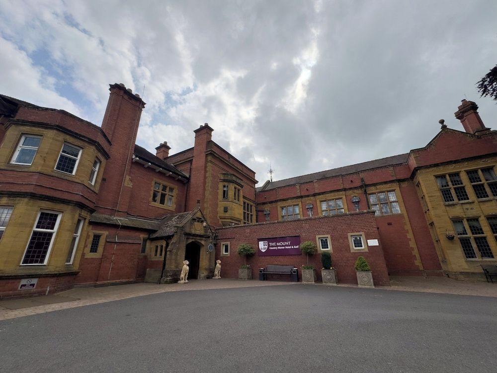 The Mount Country Manor Hotel & Golf Wolverhampton 1