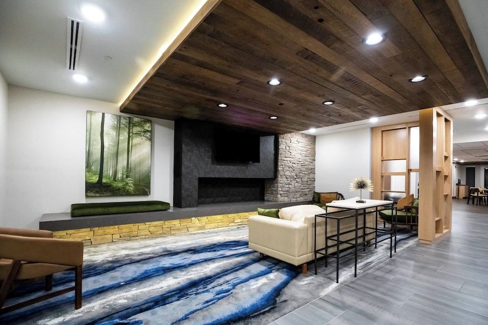 Fairfield by Marriott Inn & Suites Louisville Airport 2