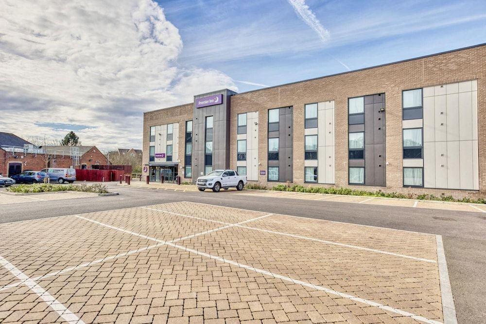 Premier Inn Harlow East - Church Langley 1