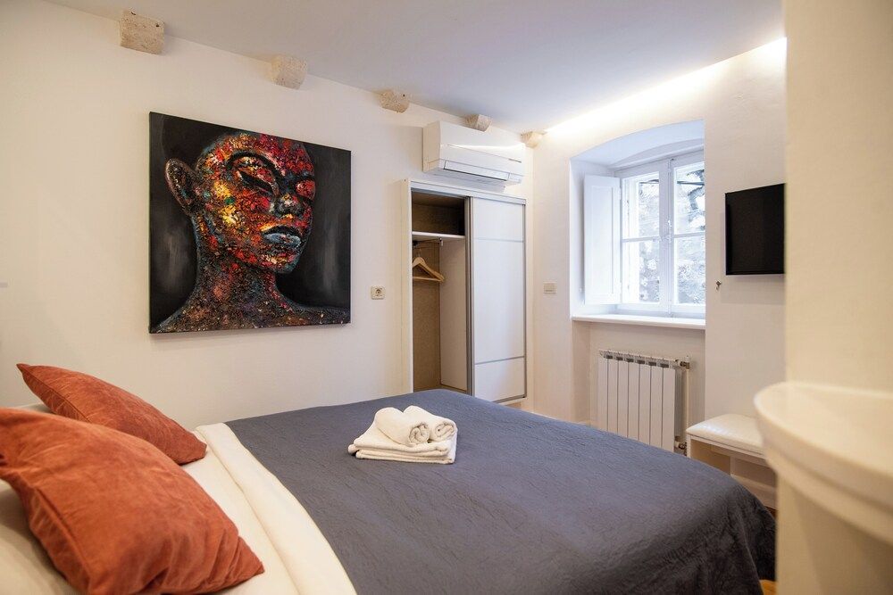 LUAN OLD TOWN APARTMENT by DuHomes 1