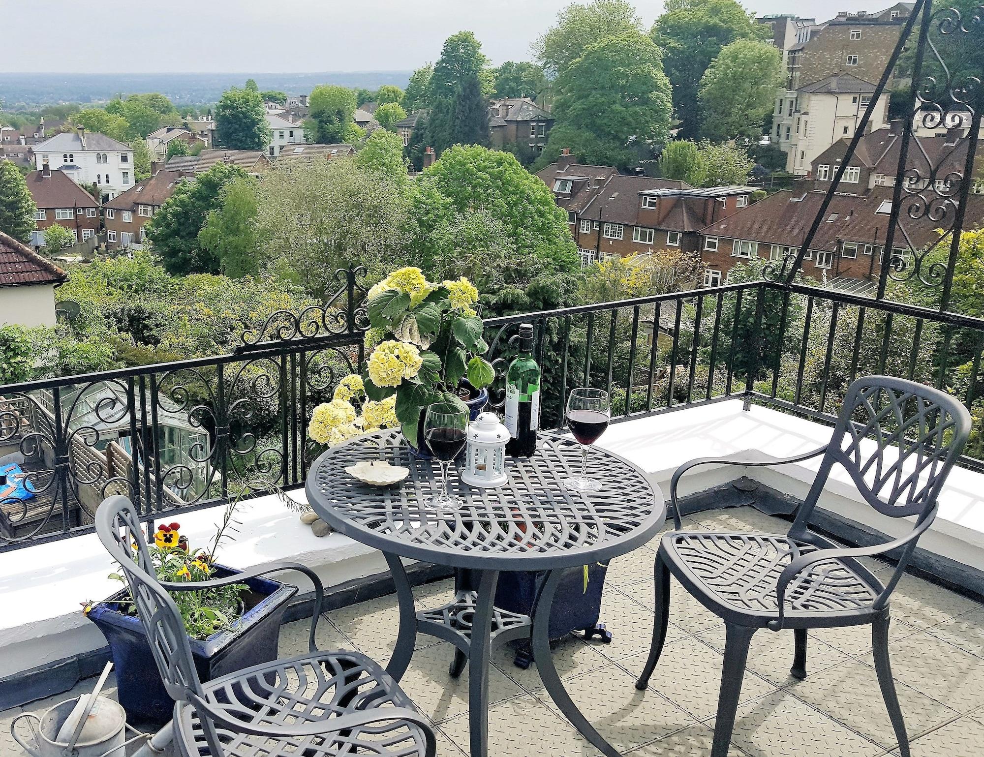 Crystal Palace B&B 1