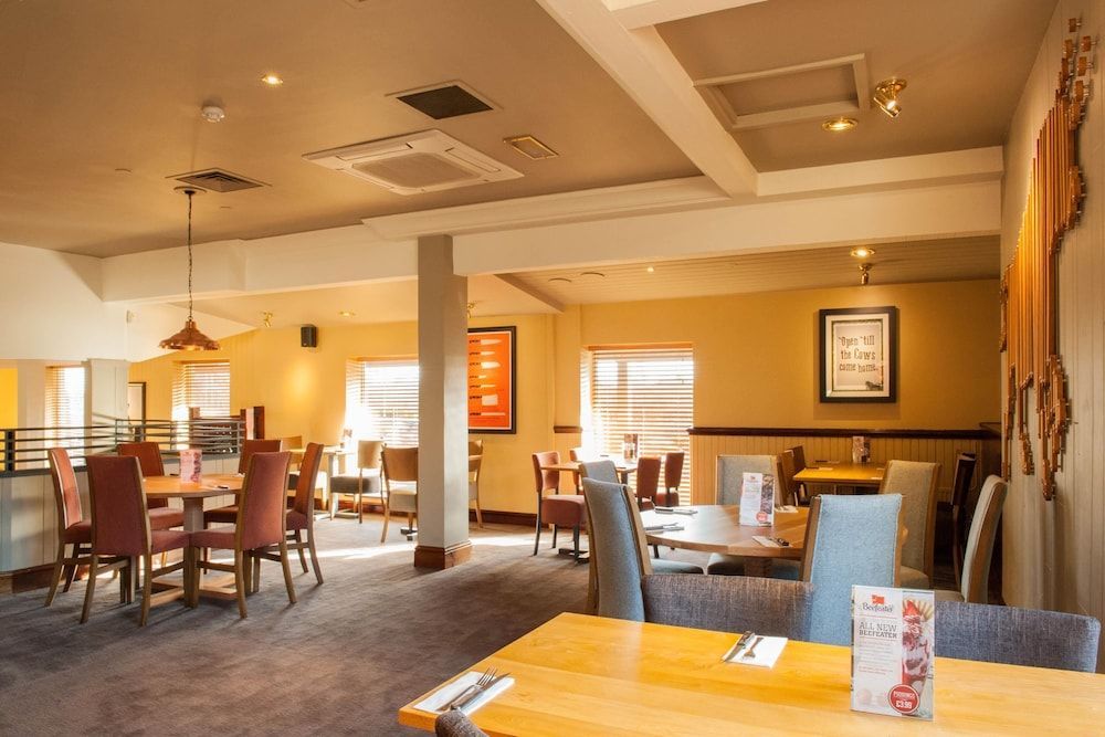 Premier Inn Liverpool North 1