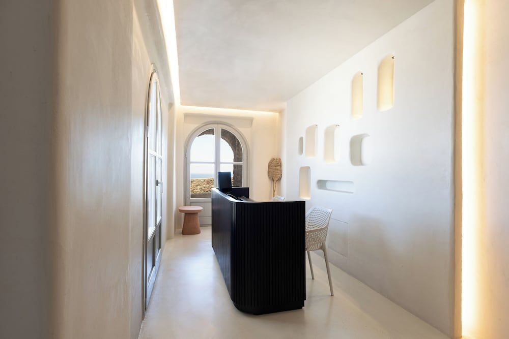 Danae Suites Santorini 2