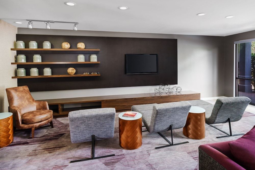Courtyard by Marriott Dallas Lewisville 2