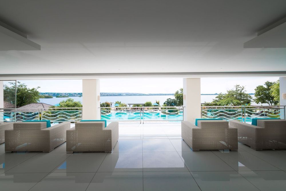 Peninsula Bay Resort 2