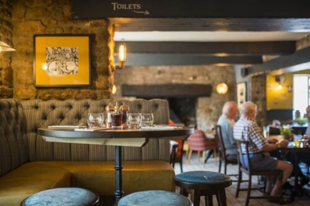 The Swan Inn 2