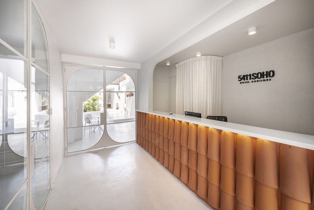 5411 Soho Hotel 2